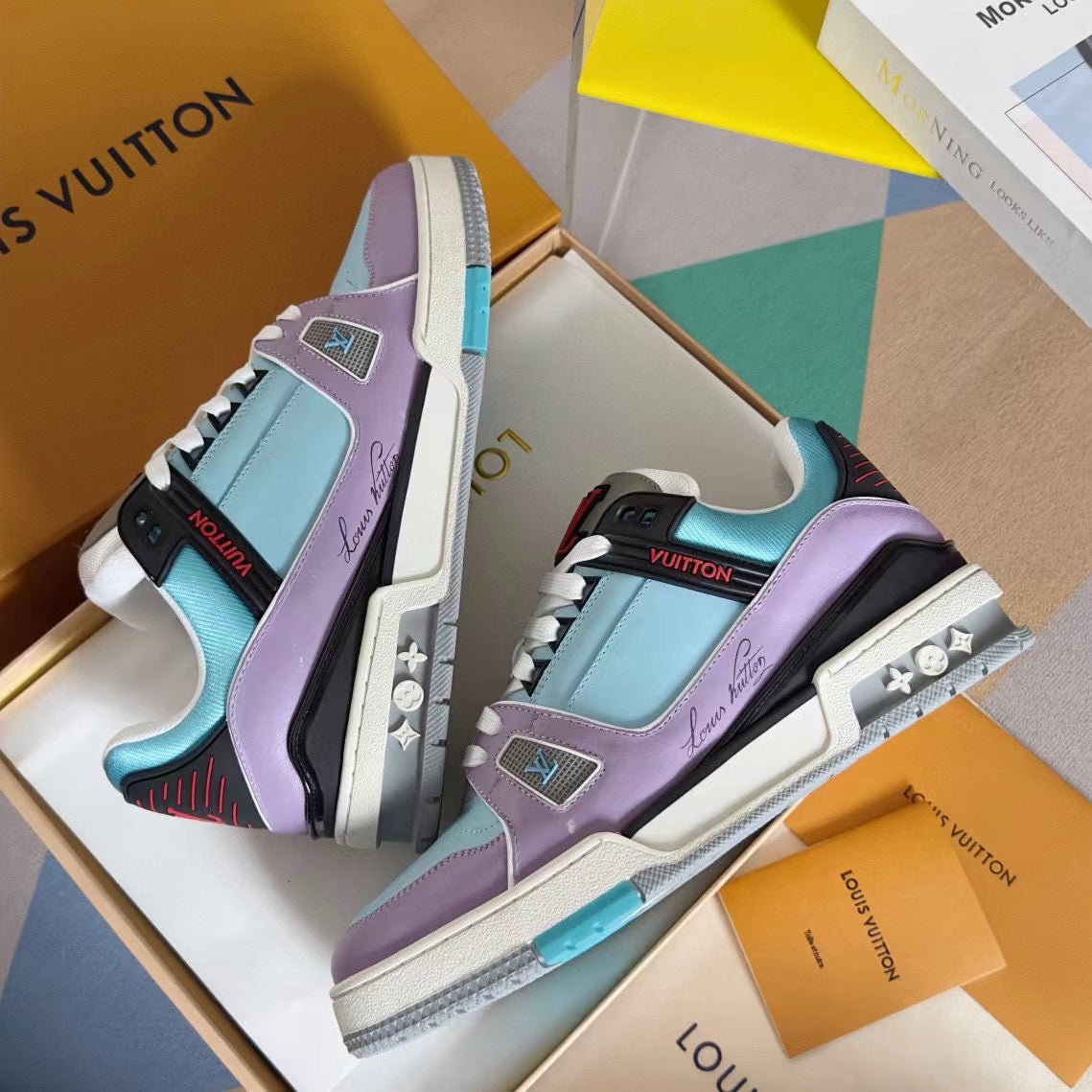 Louis Vuitton Trainer Sneaker BLUE 1ACFYF