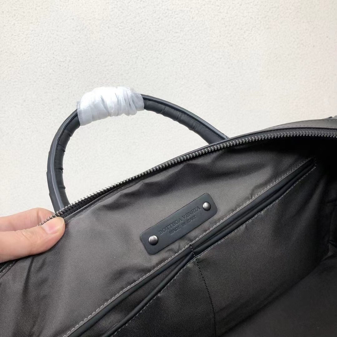 Bottega Veneta Medium Intrecciato Duffle