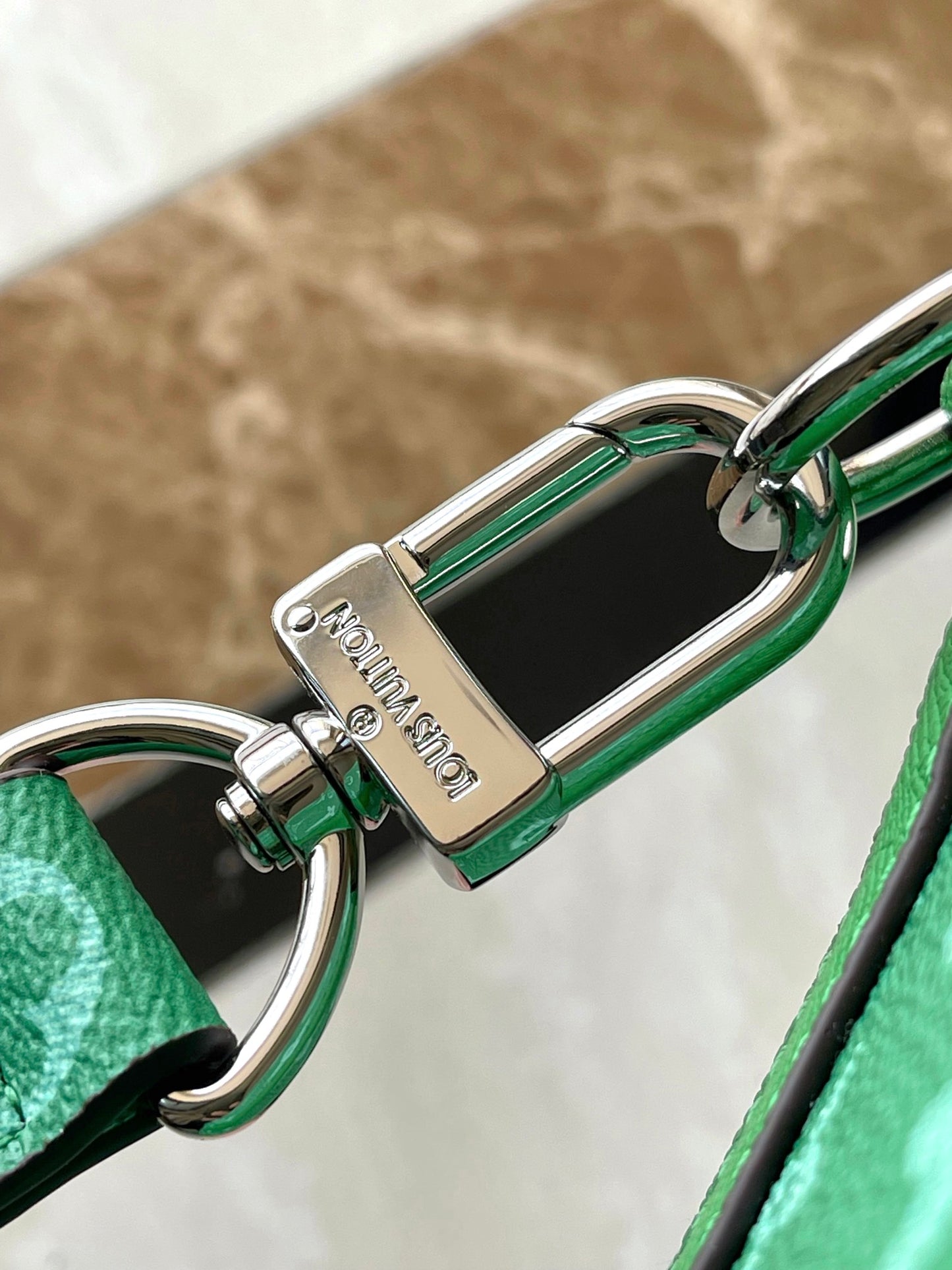 LV Keepall Bandoulière 45 M31046
