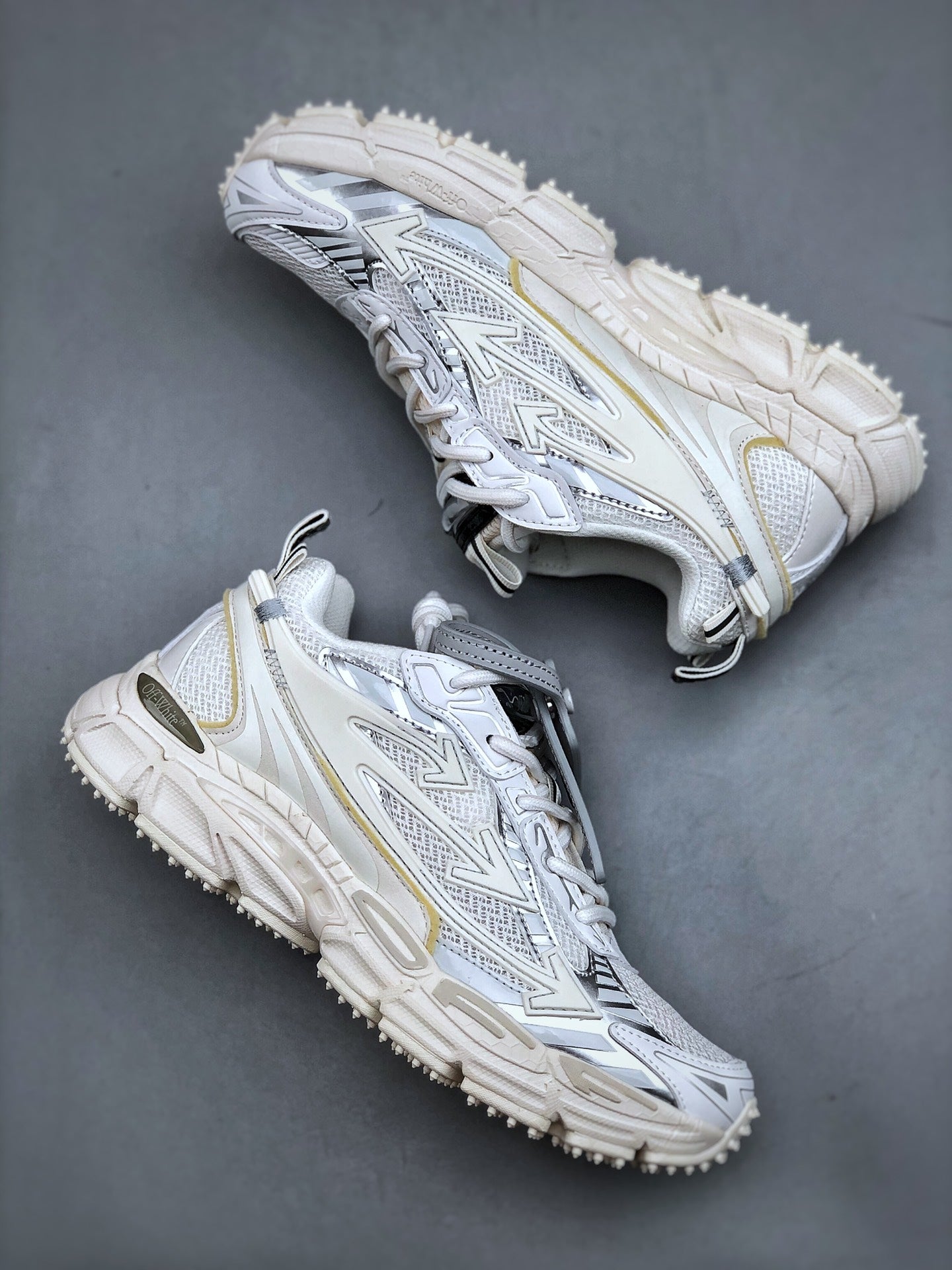 Off-White Be right back sneakers WHITE