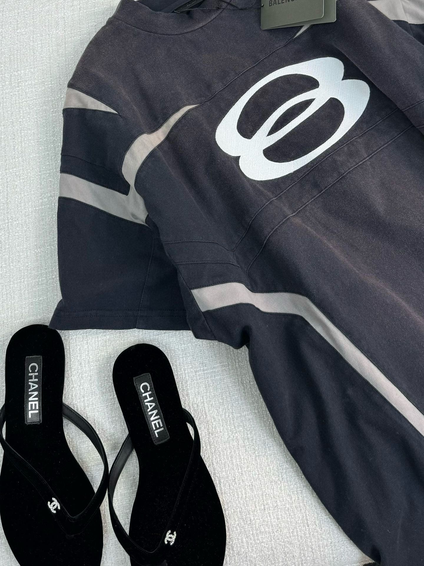 Balenciaga UNITY SPORTS ICON BIKER T-SHIRT OVERSIZED IN BLACK