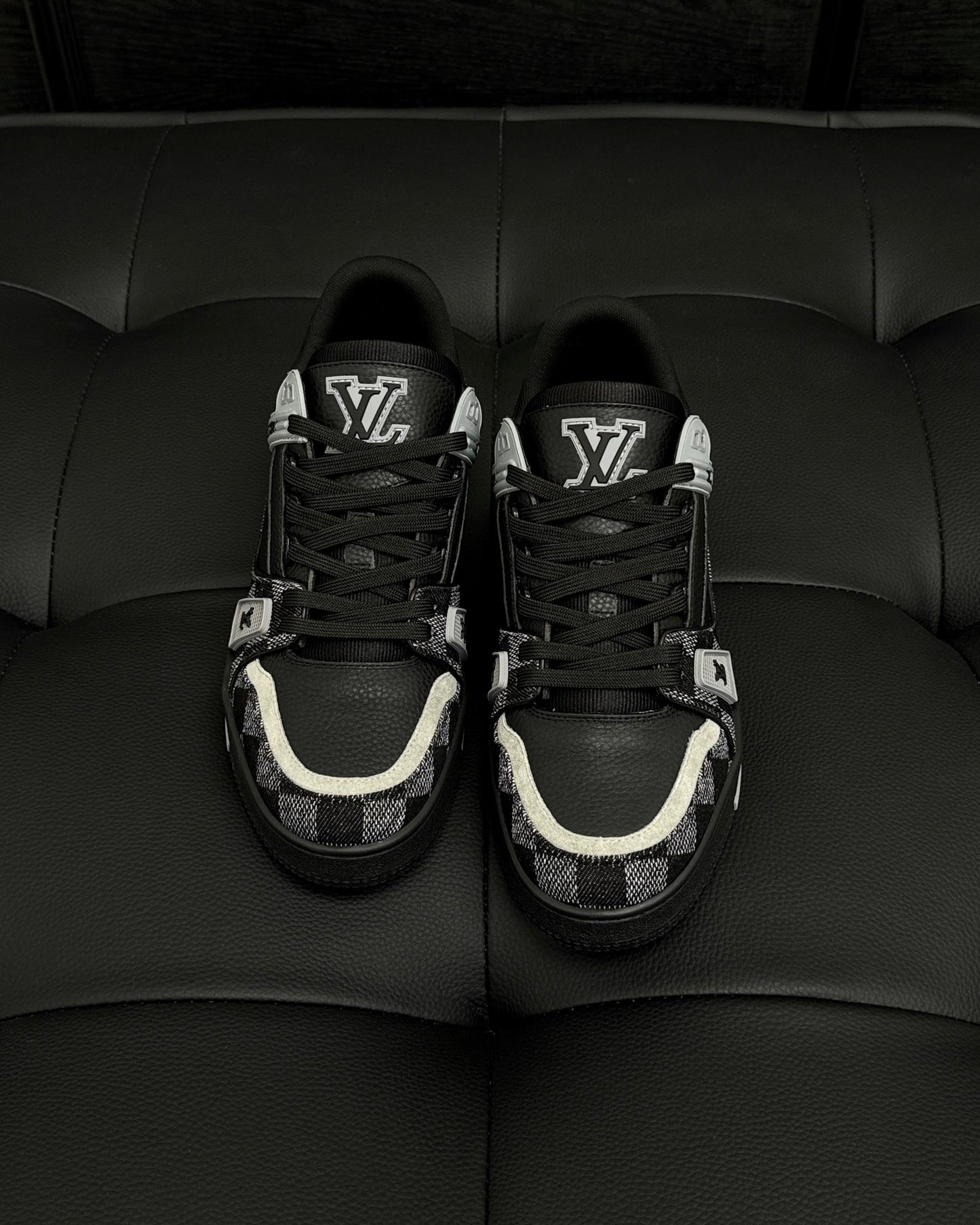 Louis Vuitton LV Trainer Sneaker 1ACPSC
