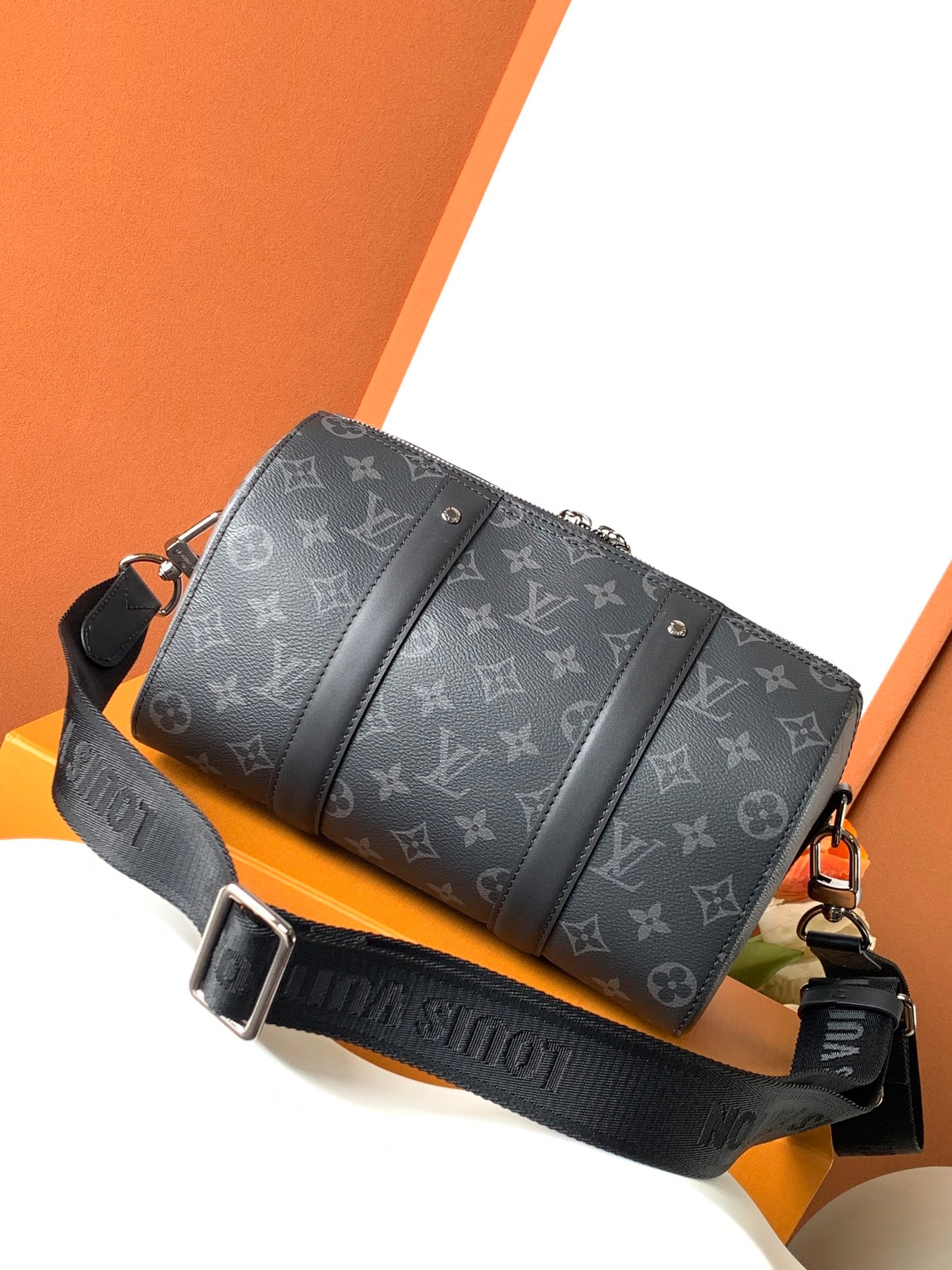 LV City Keepall M45936