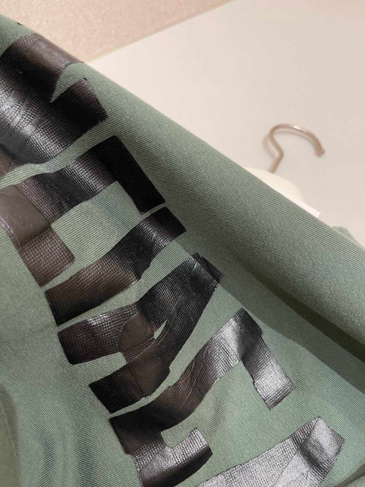 BALENCIAGA NEW TAPE TYPE T-SHIRT IN DARK GREEN