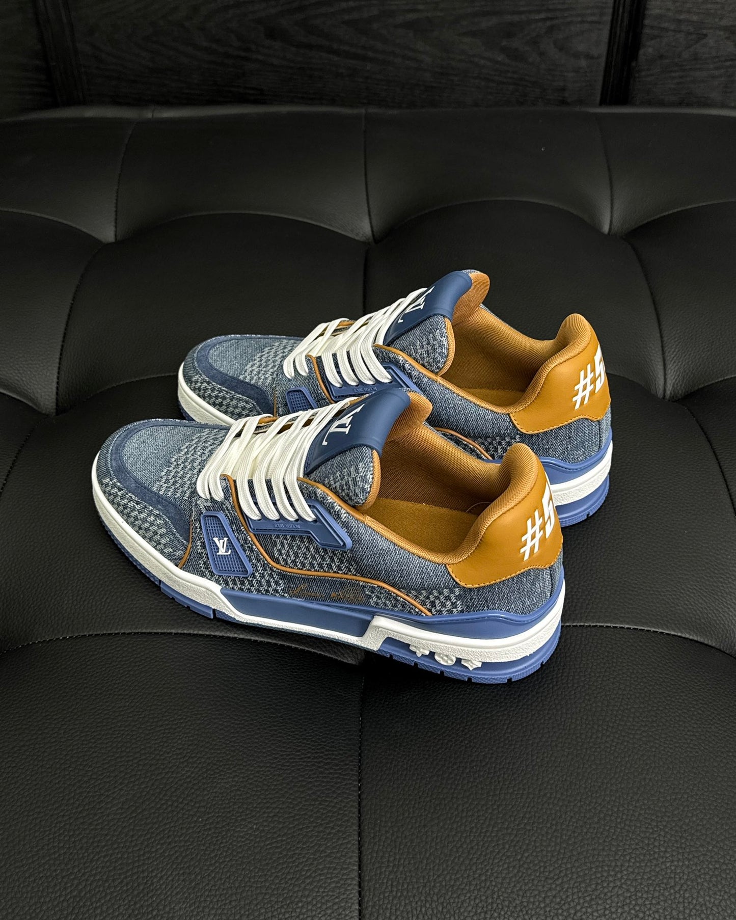 Louis Vuitton LV Trainer Sneaker 1AD6DO