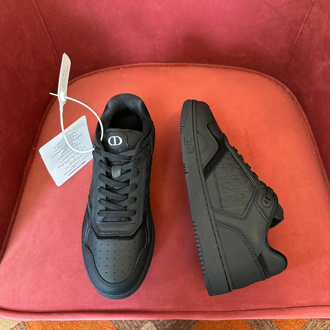 B27 Low-Top Sneaker Black Gravity
