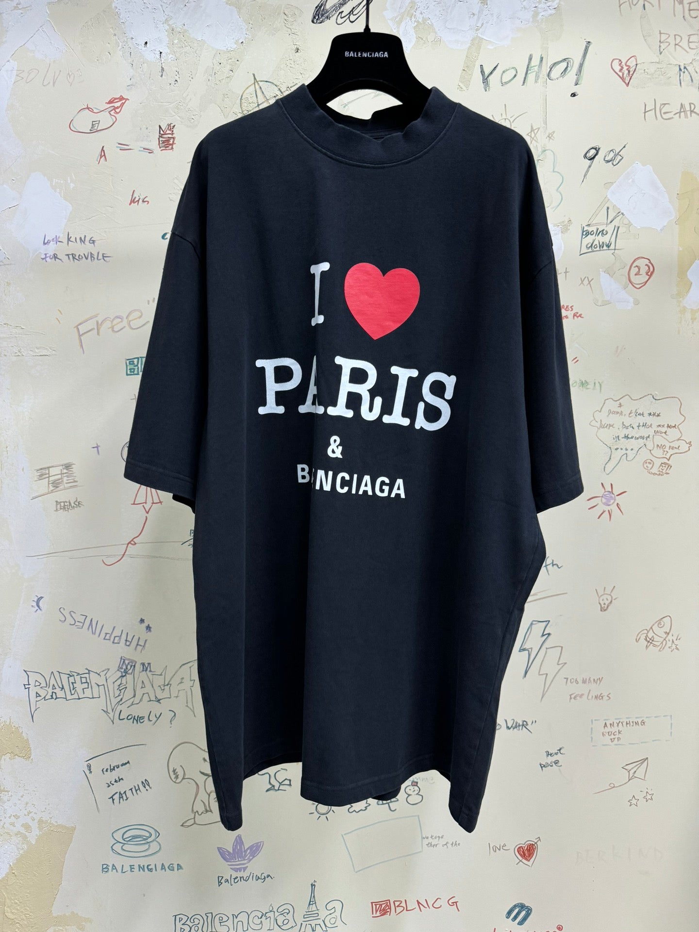 I Love Paris & BB T-shirt Oversized Fit in Black Faded