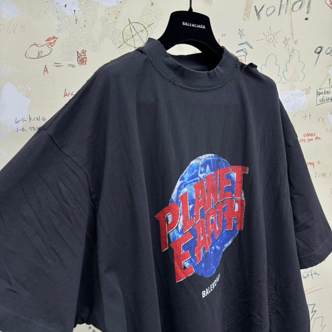 BB Men's Planet Earth T-shirt Oversized in Black