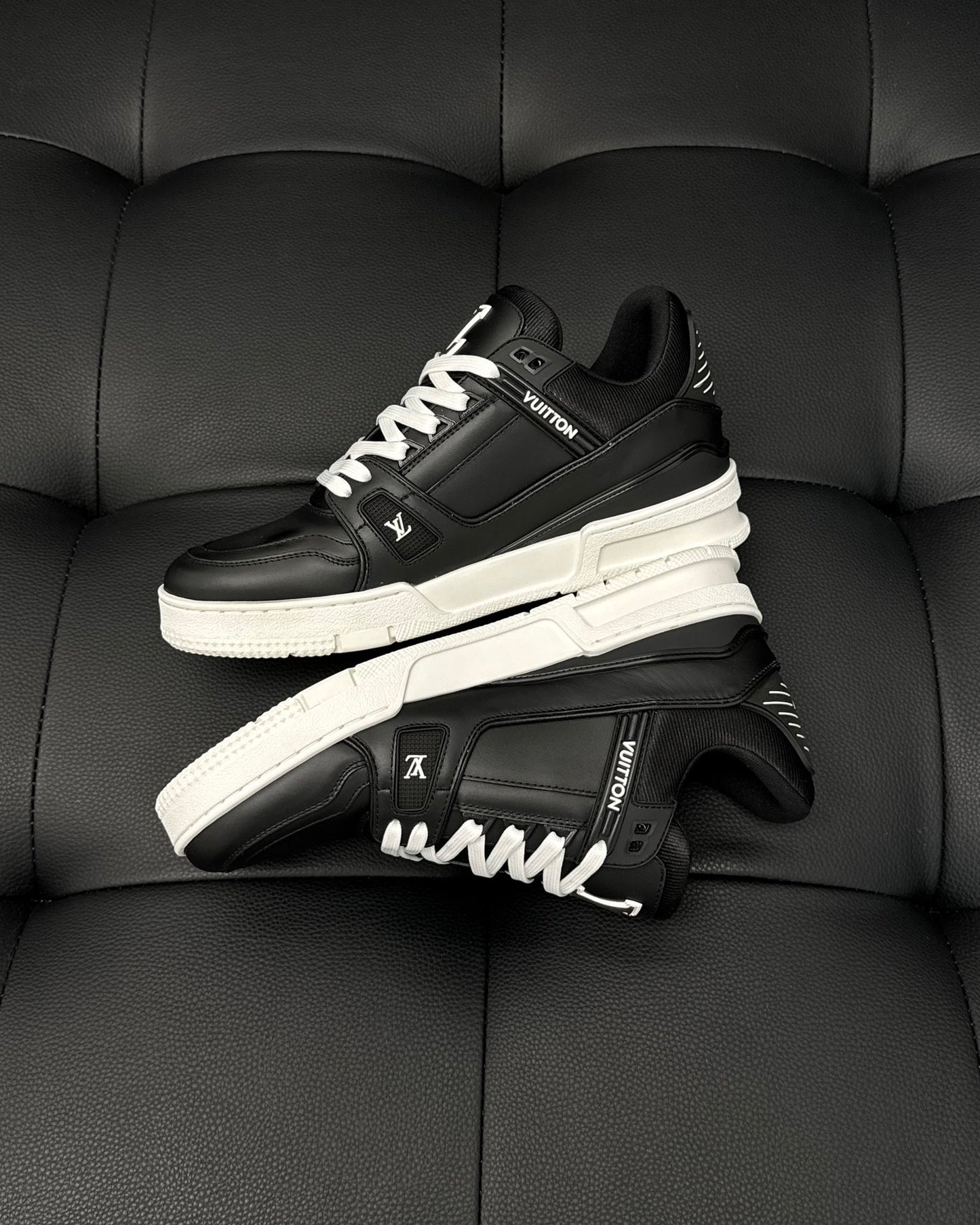 LV Trainer Sneaker 1AD9W7