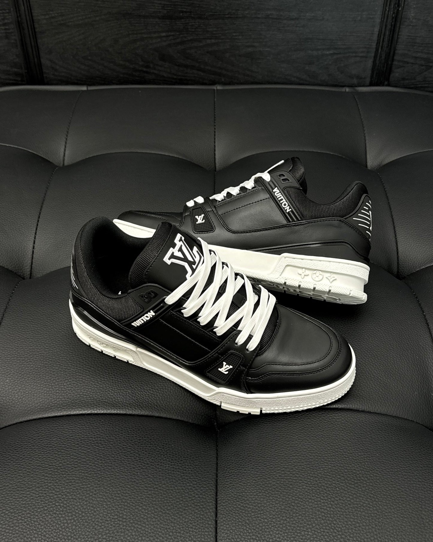 LV Trainer Sneaker 1AD9W7