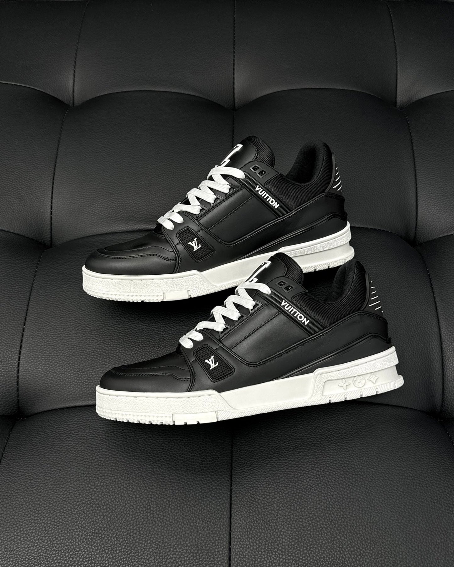 LV Trainer Sneaker 1AD9W7