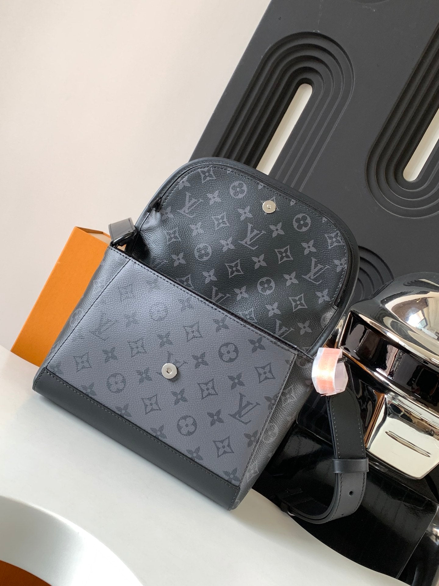 LV Pulse Messenger M12681