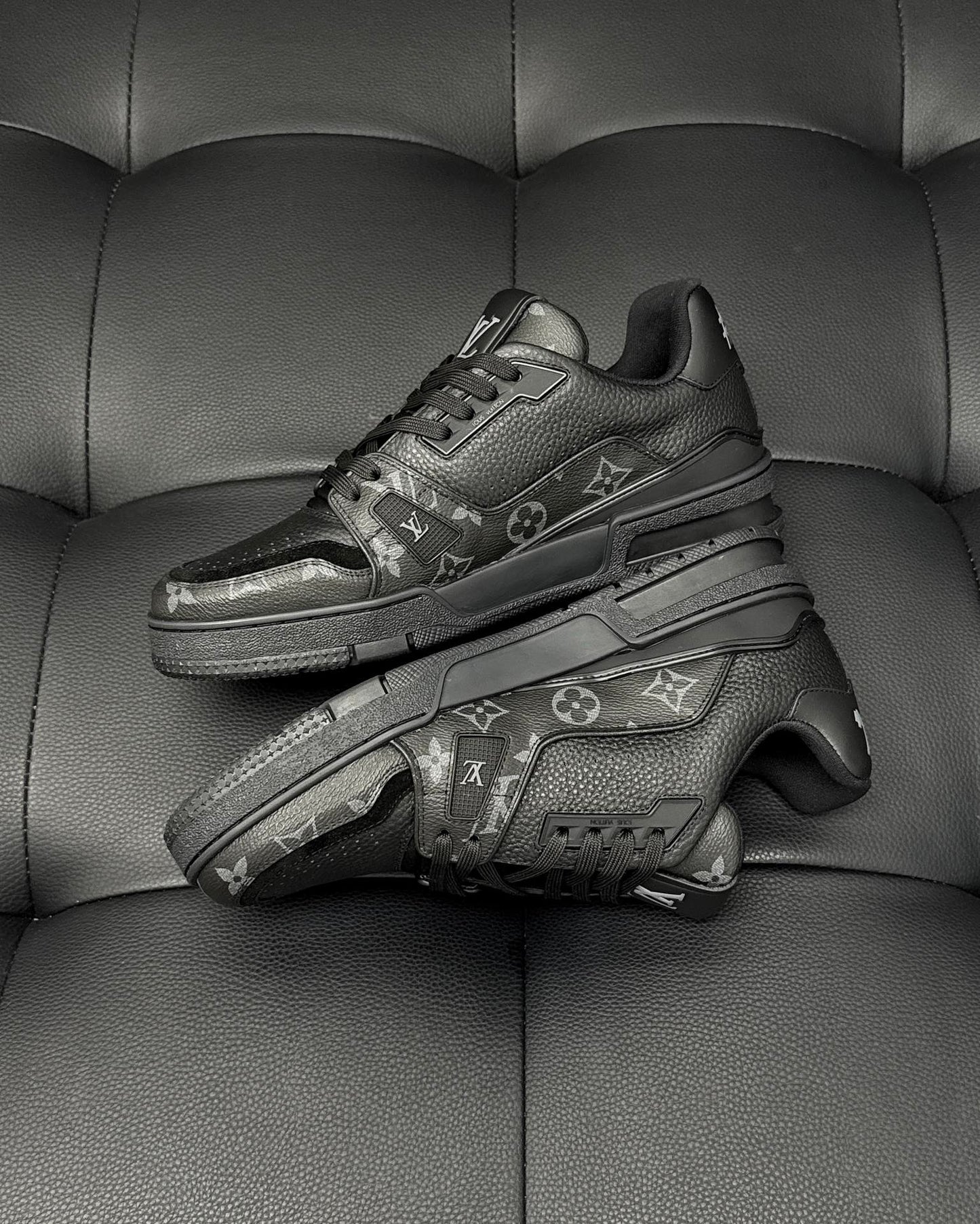 LV Trainer Sneaker 1ADH4C