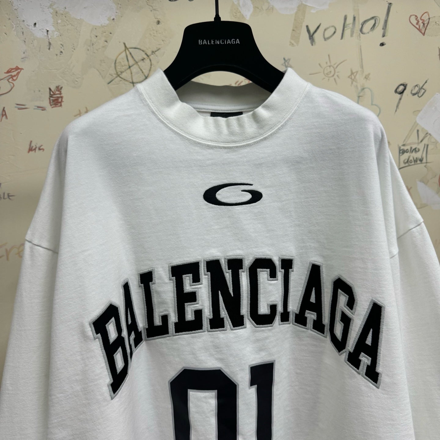 BB Men's Basketball Series - Long Sleeve T-shirt Large Fit in Off White
