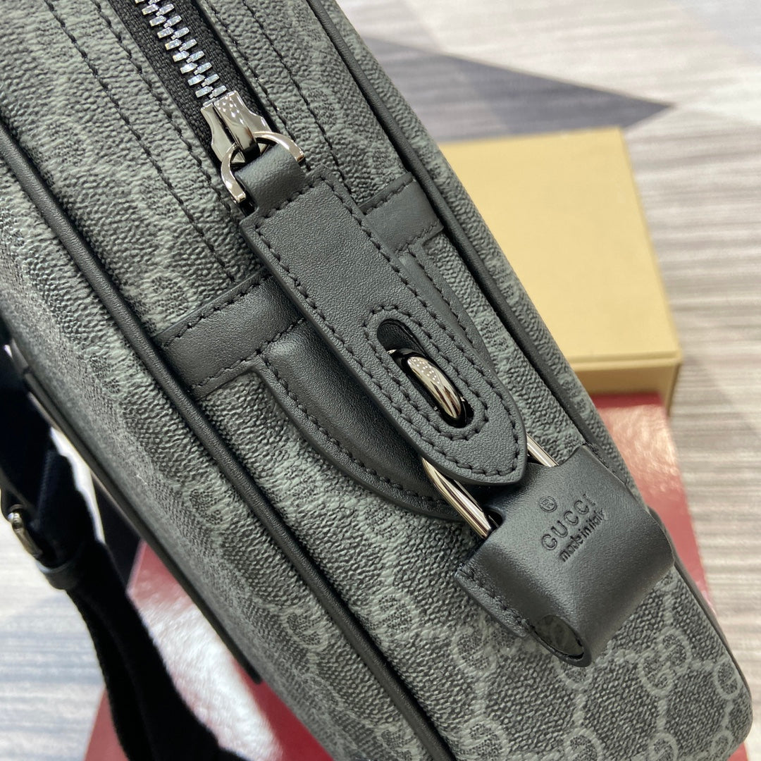 GG Emblem medium briefcase
