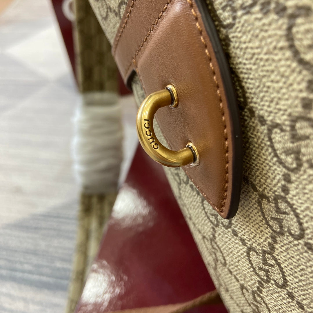 GG Emblem medium backpack