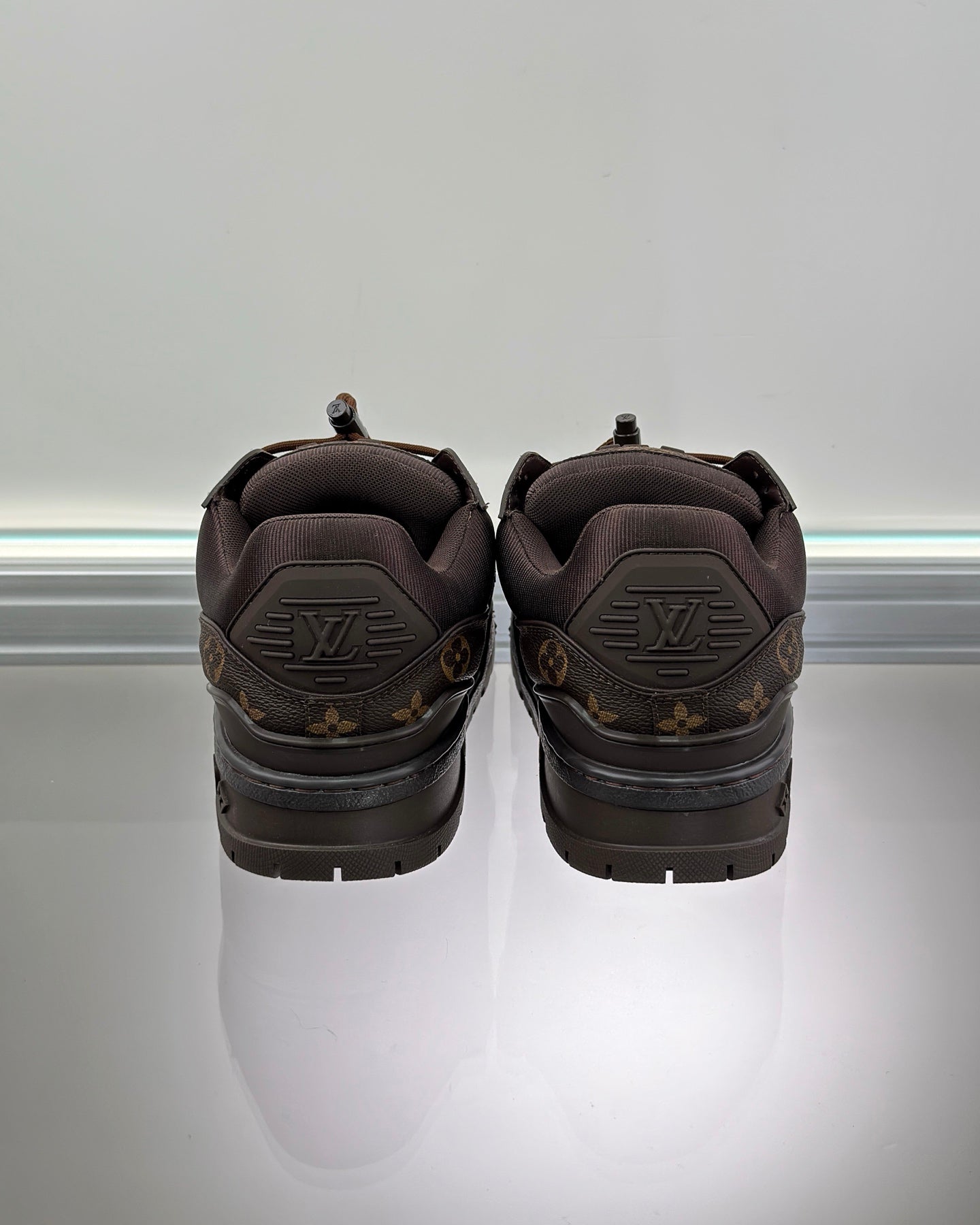 LV Trainer Maxi Sneaker 1AD7J8