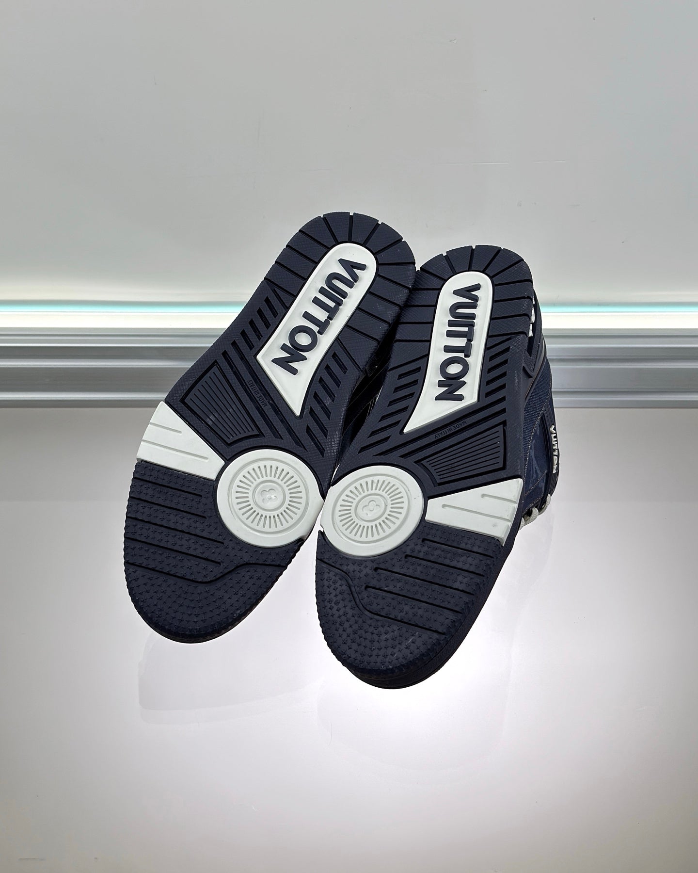 LV Trainer sneakers 1AHT49