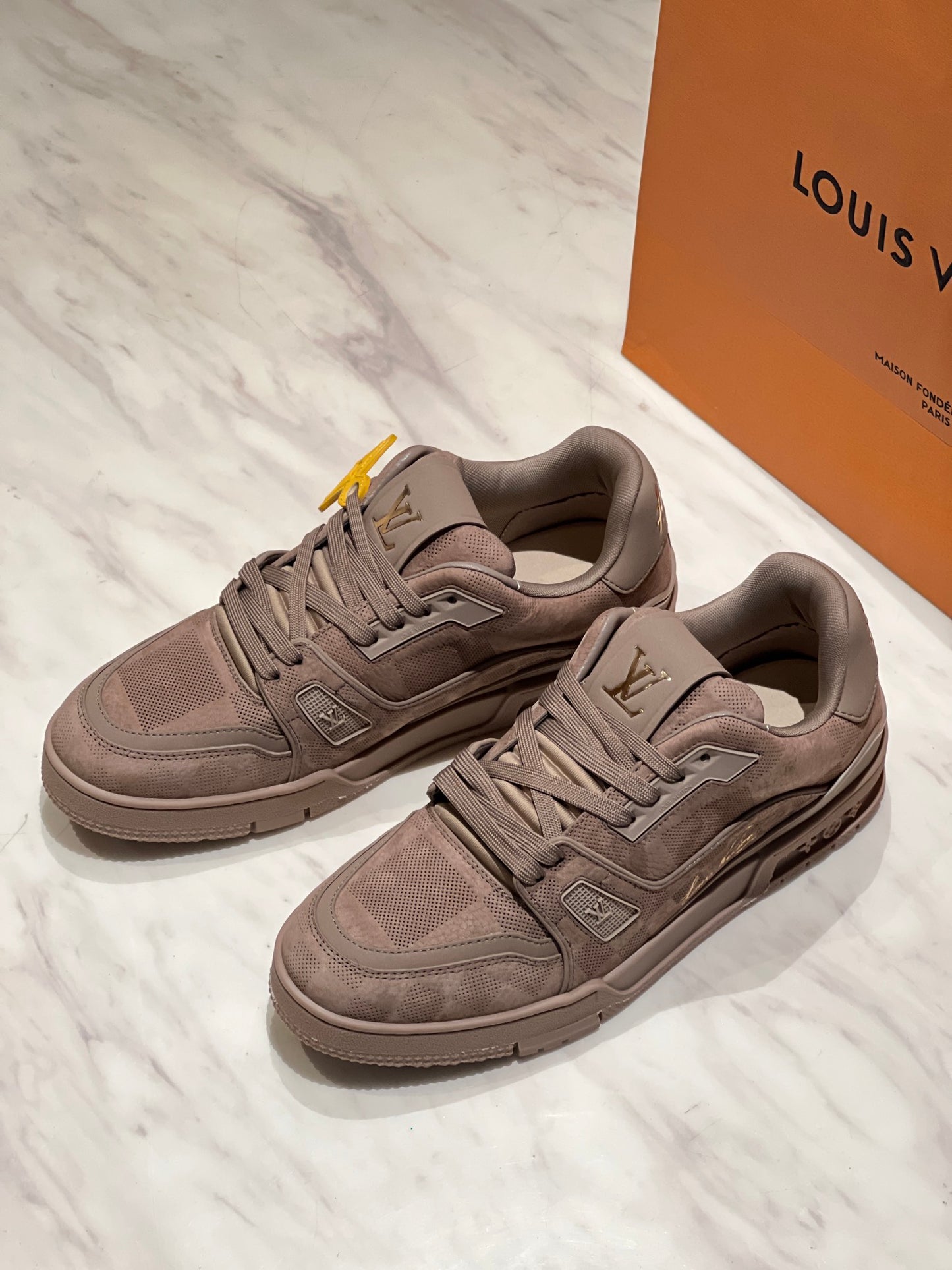 LV Trainer sneakers 1AH618