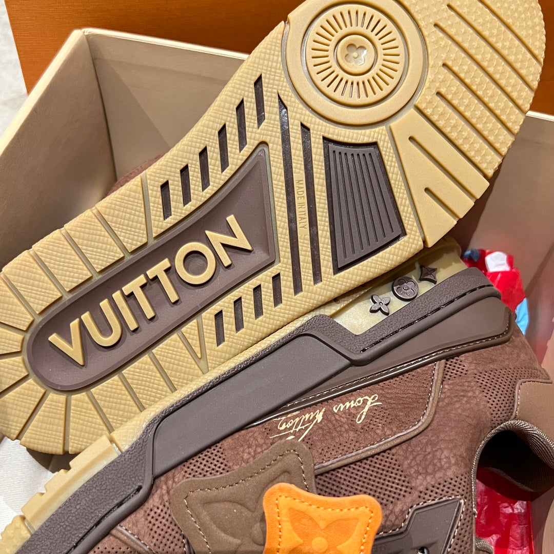 LV Trainer sneakers 1AH637