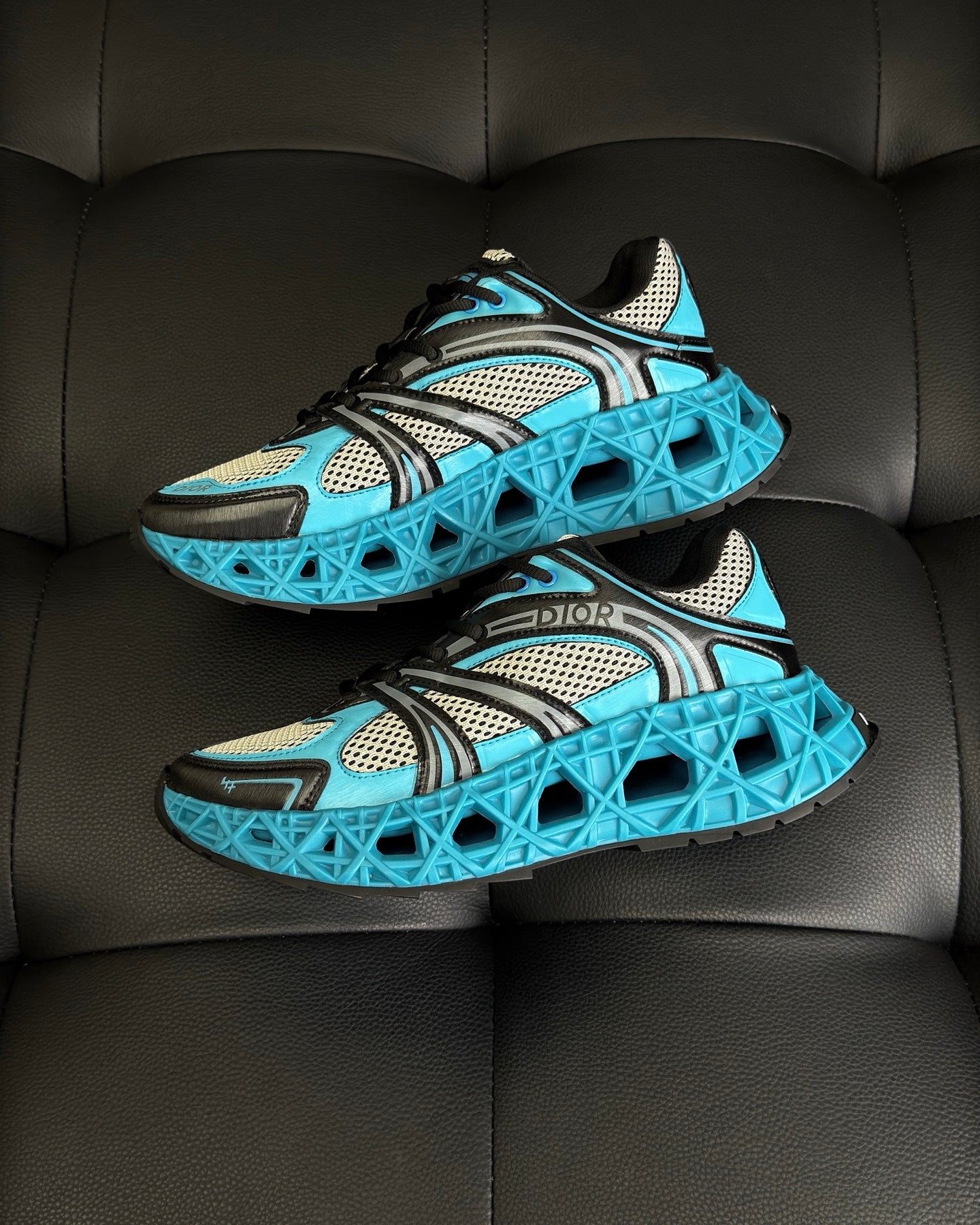 Dior B35 NXXT Sneaker – Neon blue