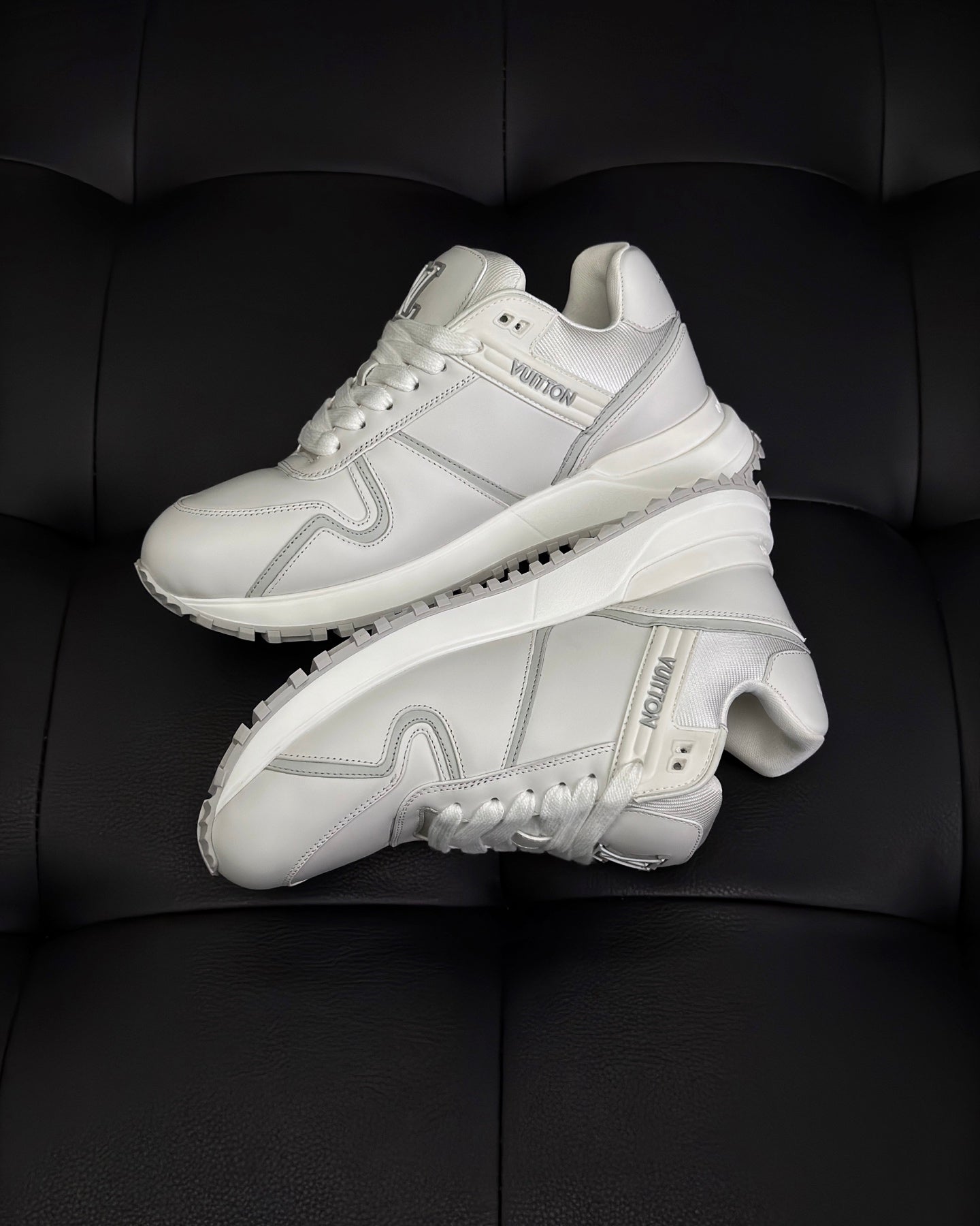 LV Run Away Maxi Sneaker 1AHSRL