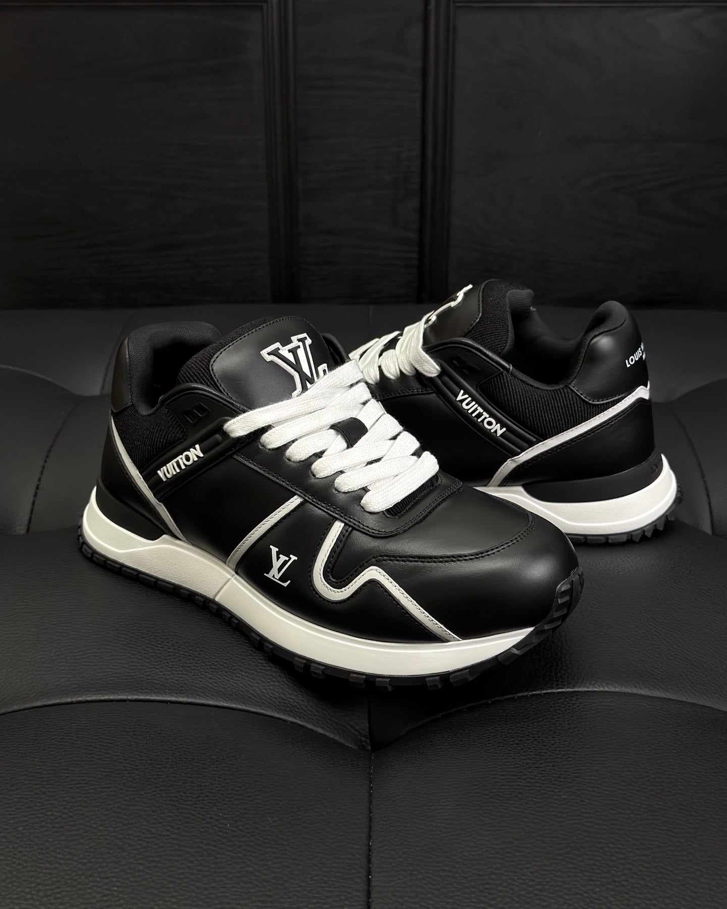 LV Run Away Maxi Sneaker 1AHSS0
