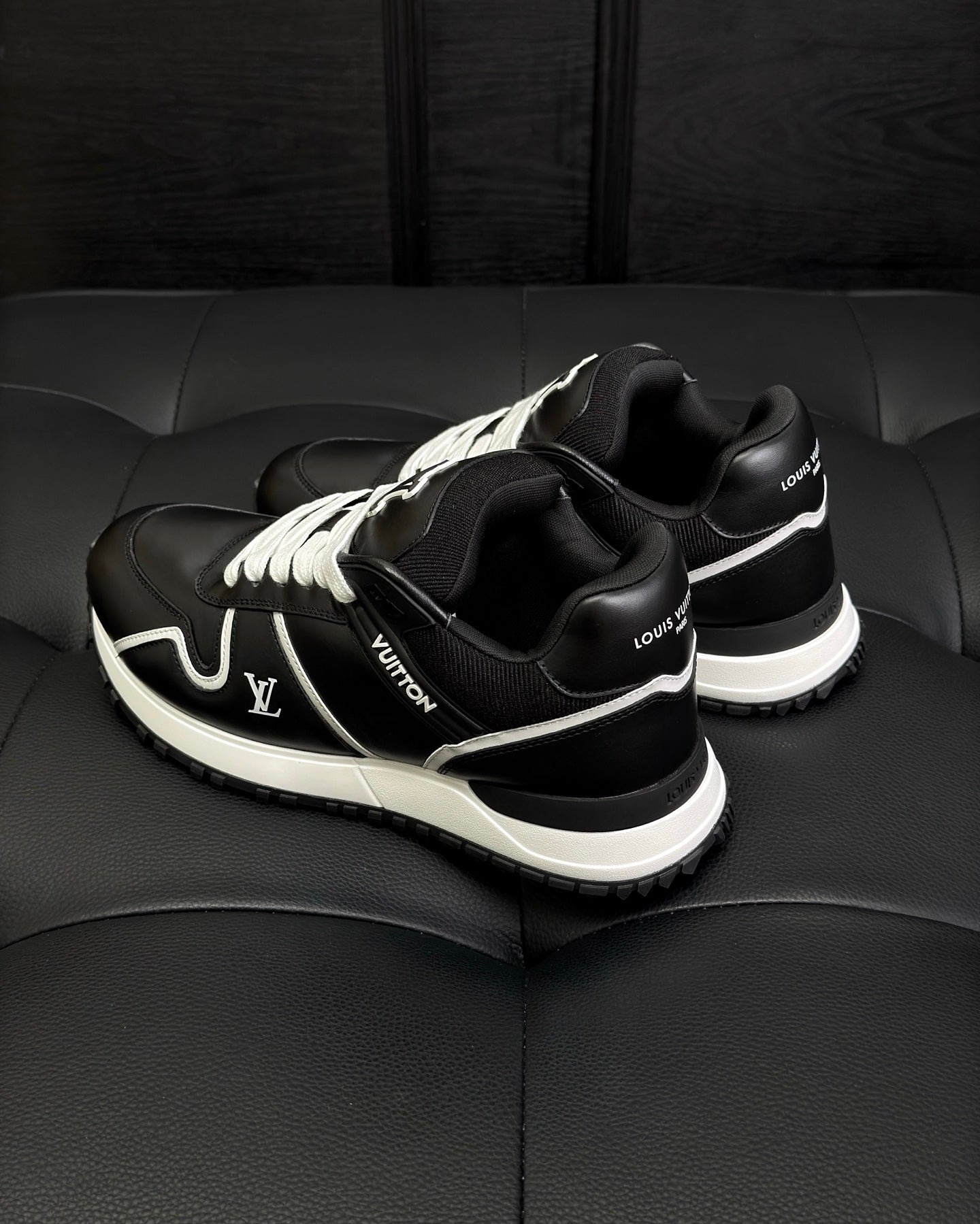 LV Run Away Maxi Sneaker 1AHSS0