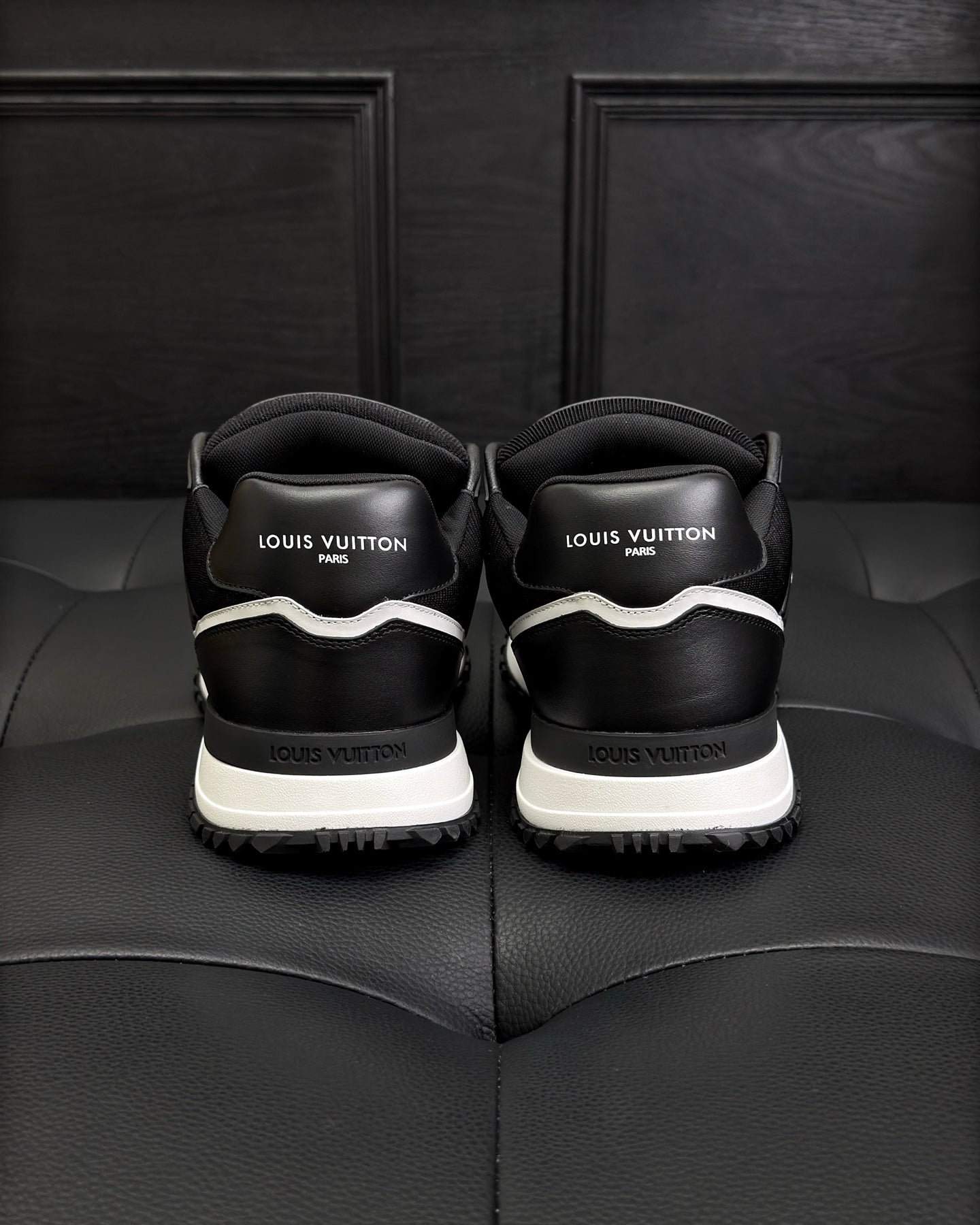 LV Run Away Maxi Sneaker 1AHSS0