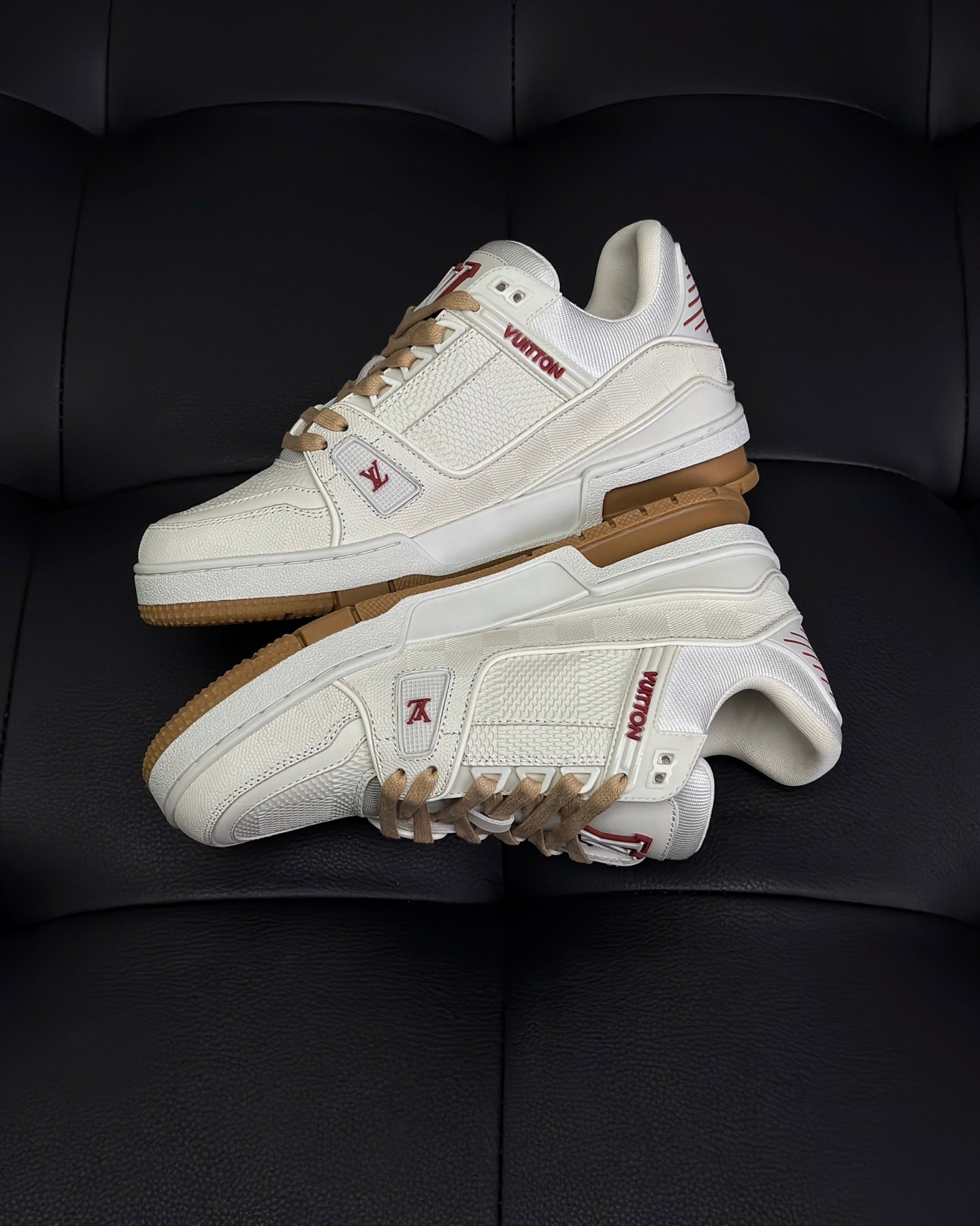 LV Trainer Sneaker 1AHTSK