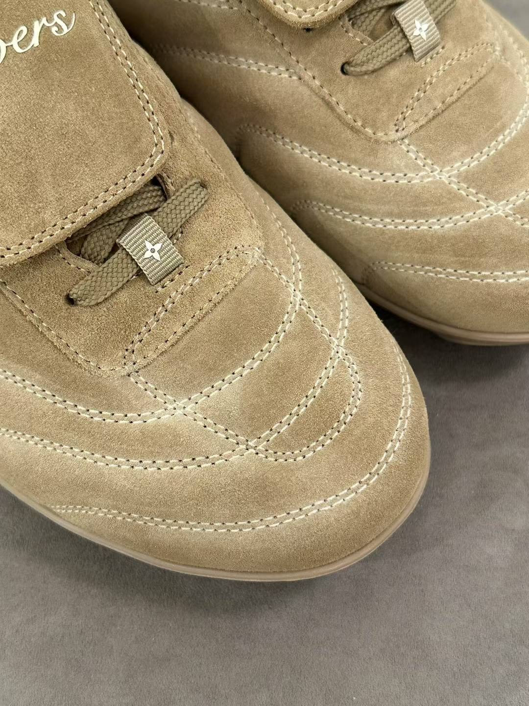LV Footprint Soccer 1AHTXA