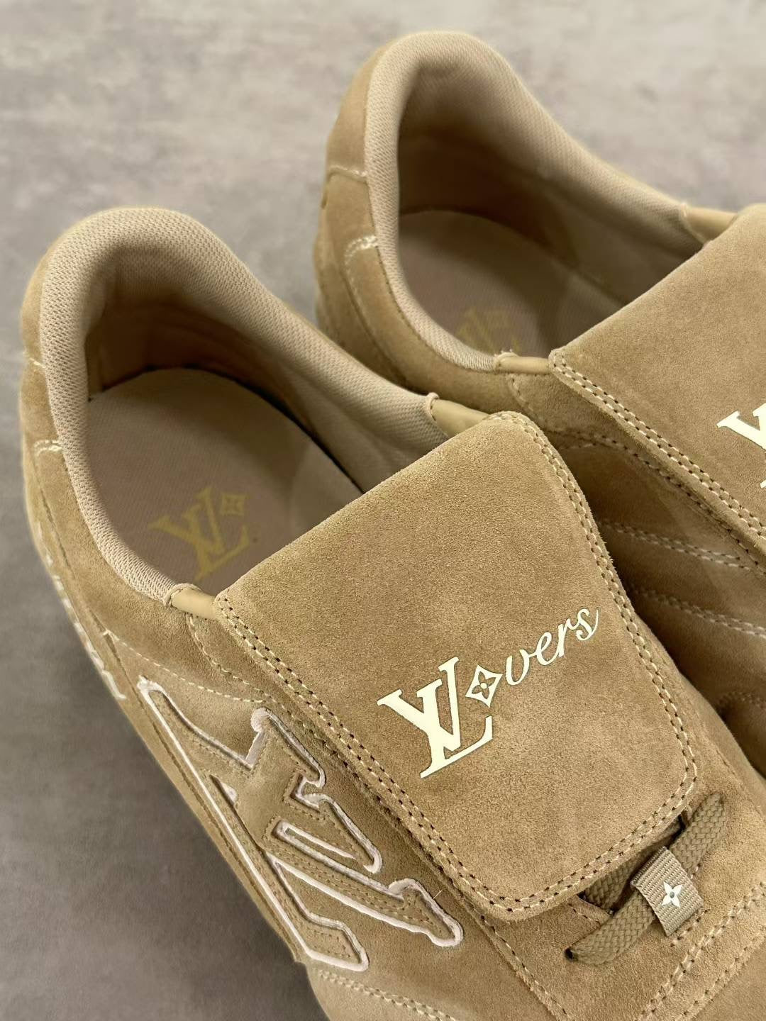 LV Footprint Soccer 1AHTXA