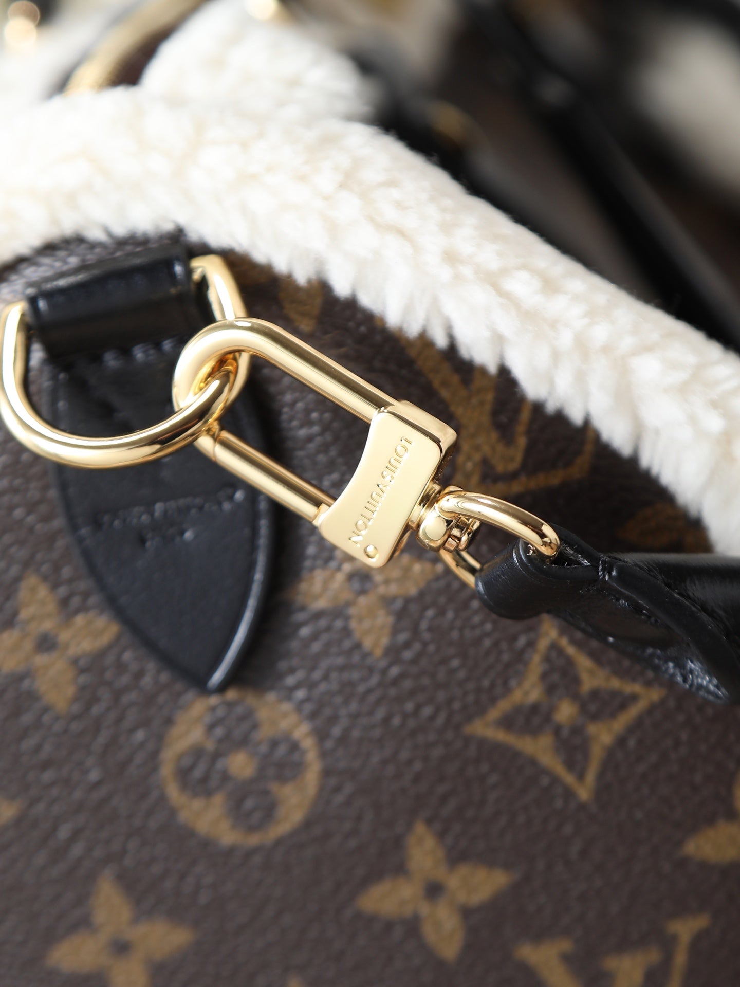 LV Speedy Soft 30 Teddy M26326