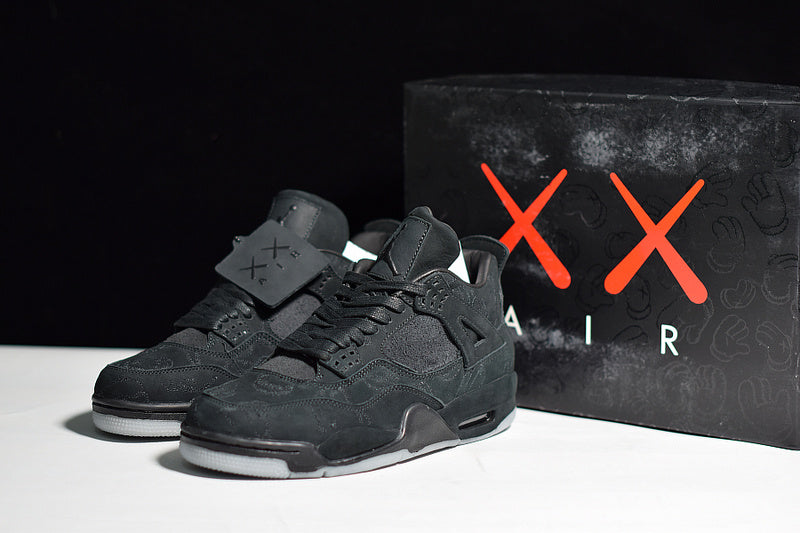 Jordan 4 Retro Kaws