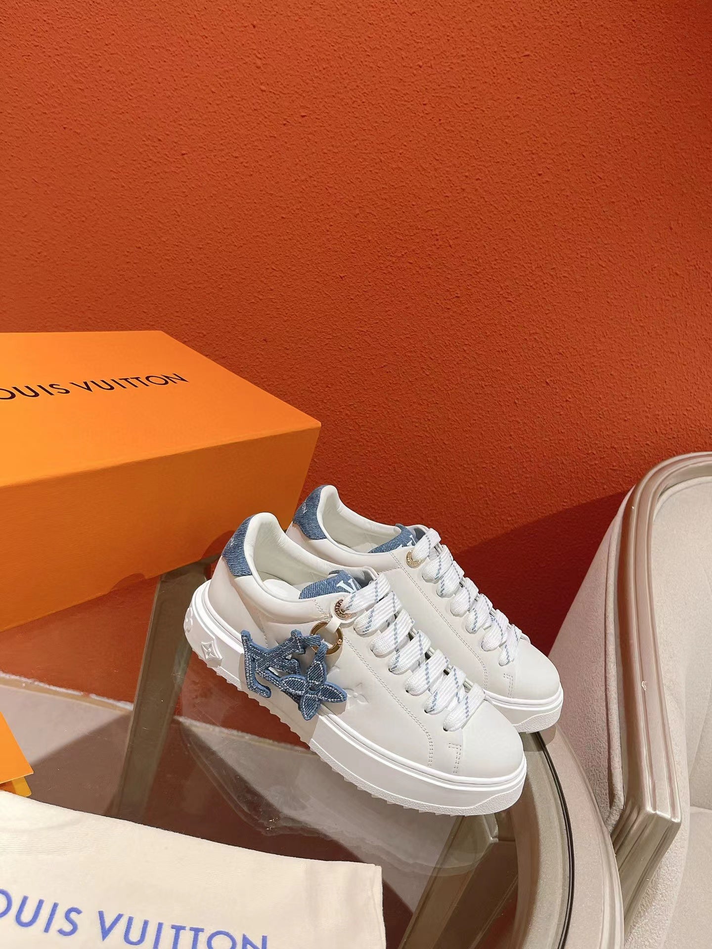 Louis Vuitton Time out Woman's sneakers – NYSummerShop