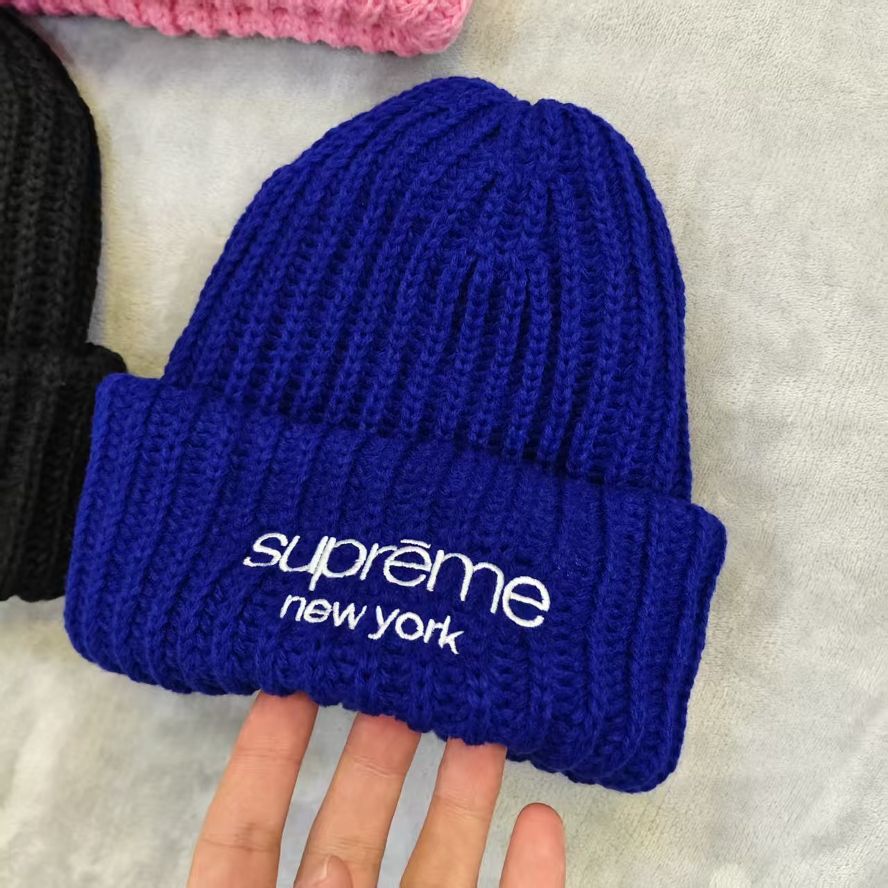 SUP Classic Logo Chunky Ribbed Beanie