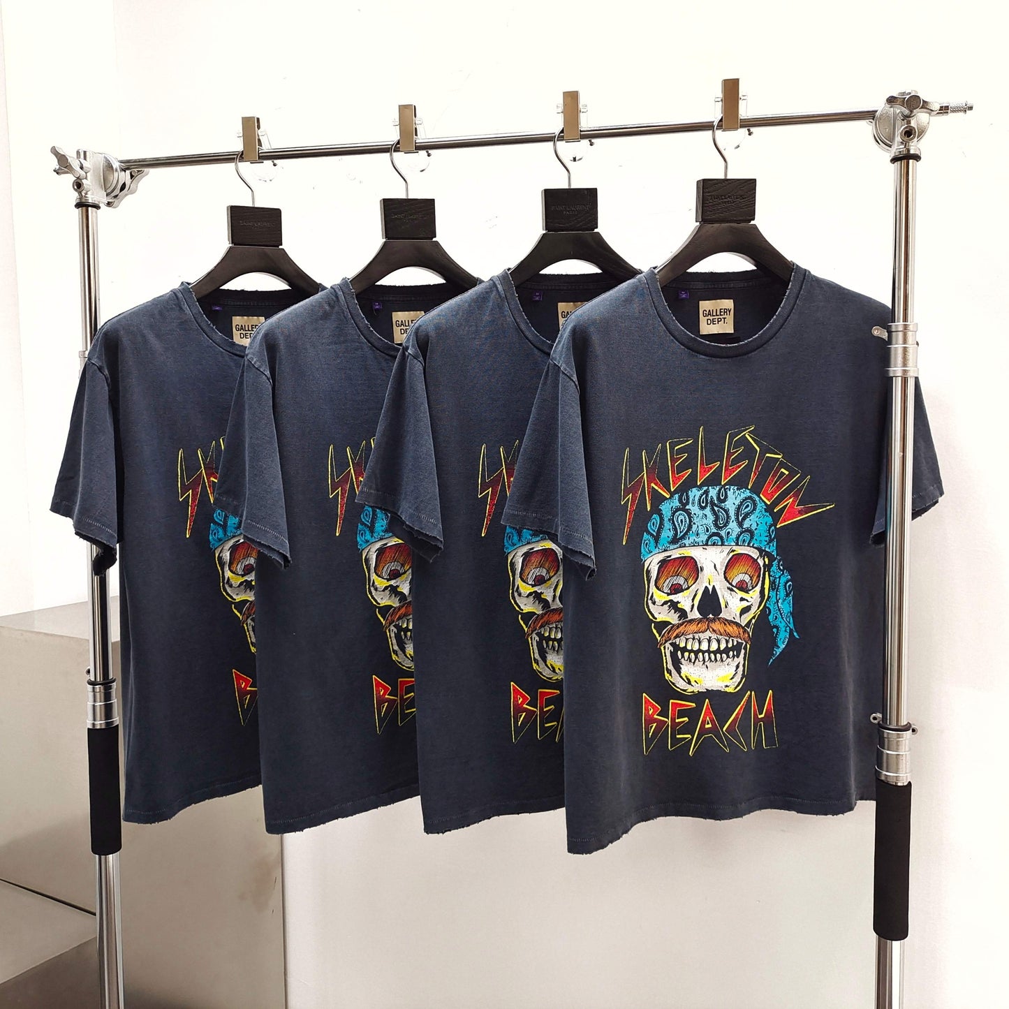 GALLERY DEPT. SKELETON BEACH TEE