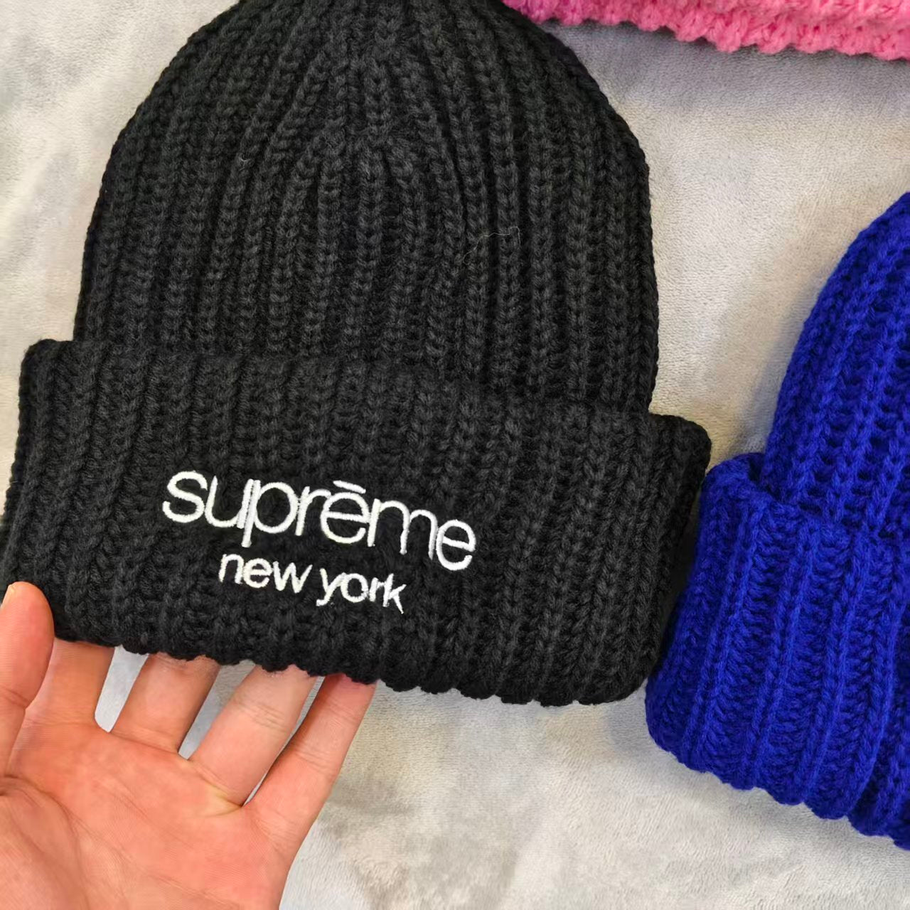 SUP Classic Logo Chunky Ribbed Beanie