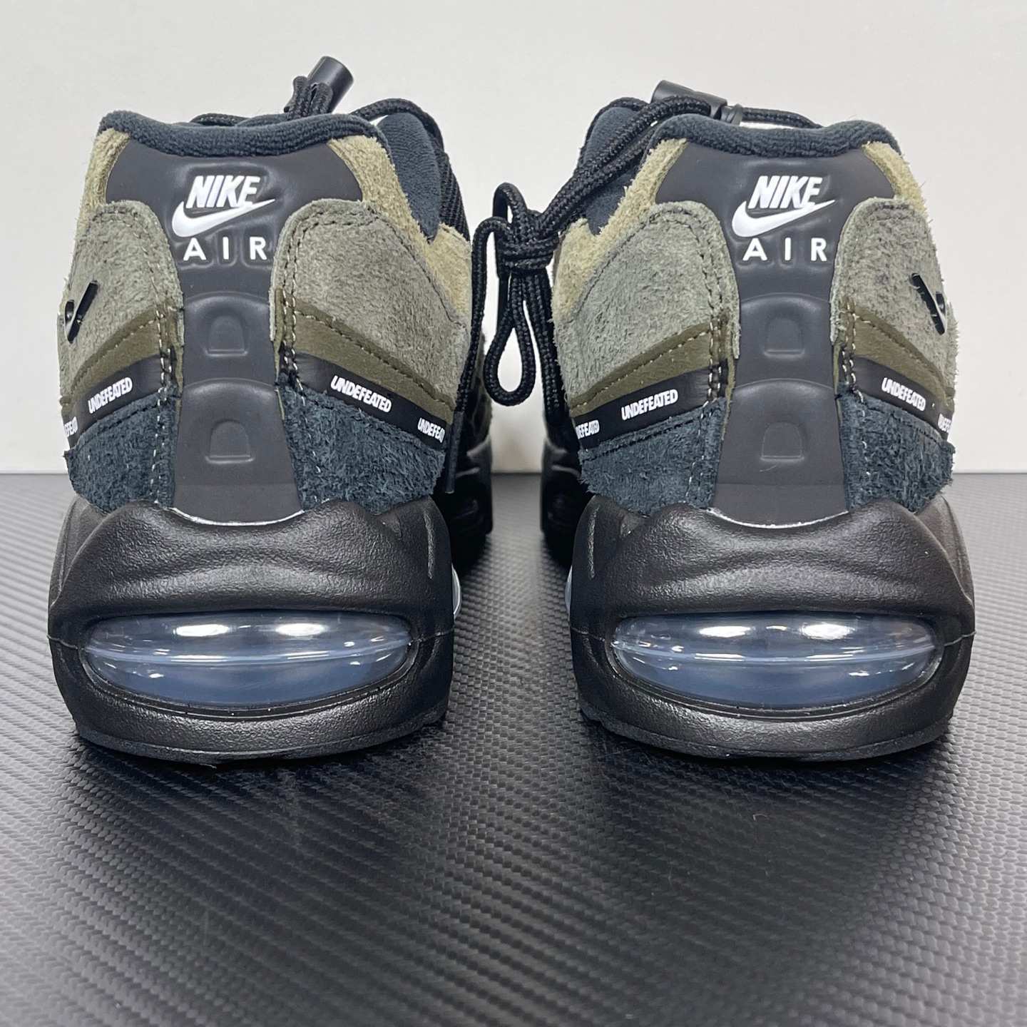 Undefeated x Nike Air Max 95 'Medium Olive'