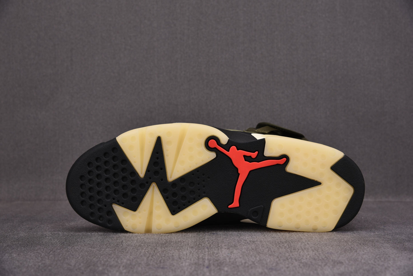 Travis Scott x Air Jordan 6 Retro 'Olive'