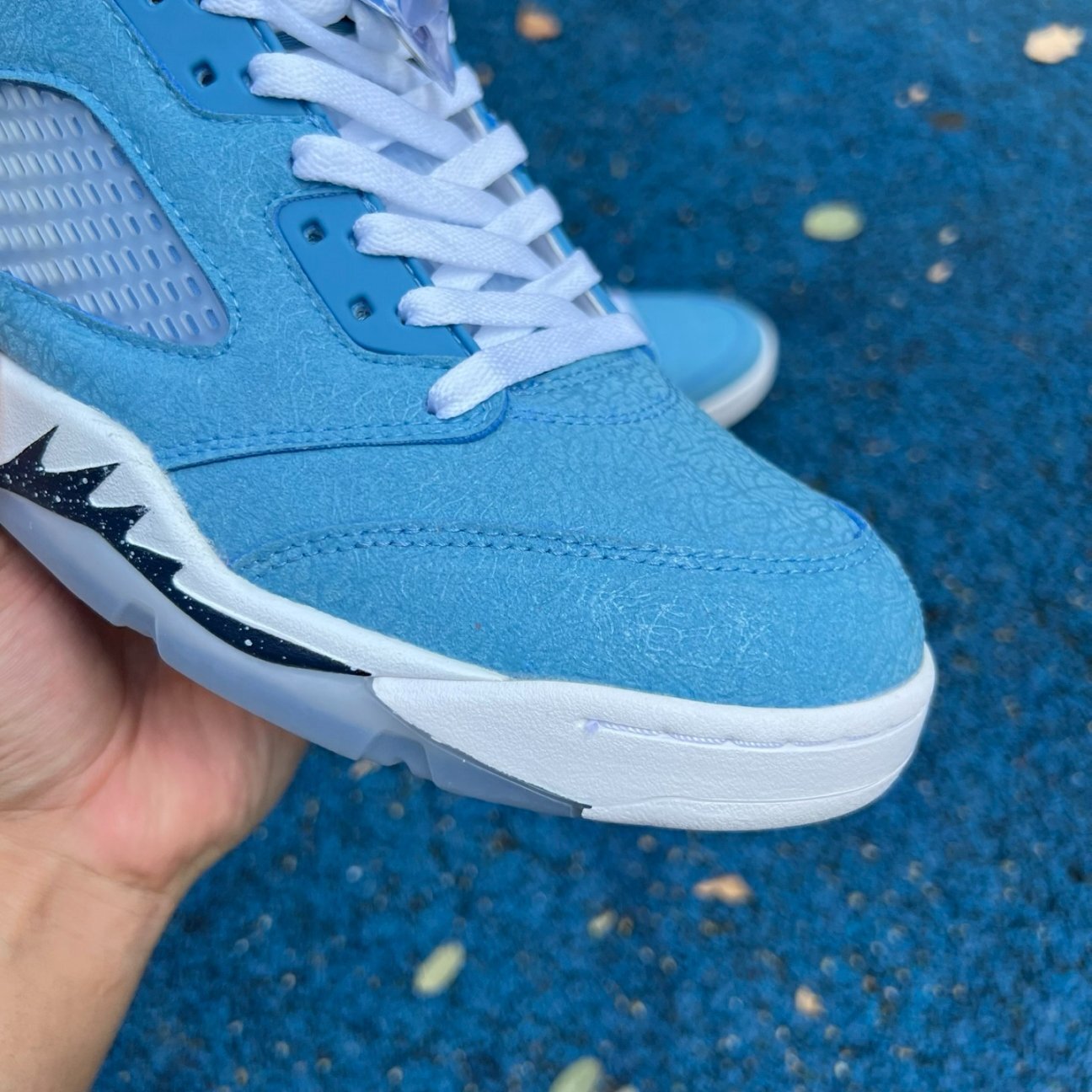 Air Jordan 5 Retro 'NCAA Pack - UNC' Sample