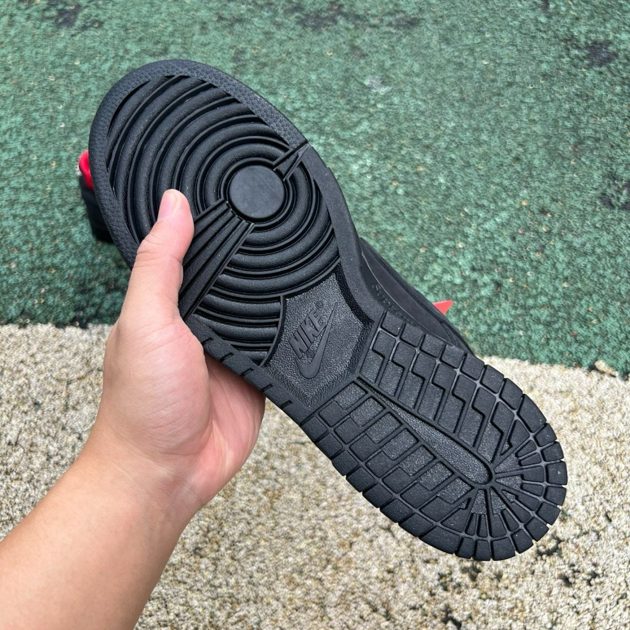 Supreme x Nike Dunk Low SB 'Black'