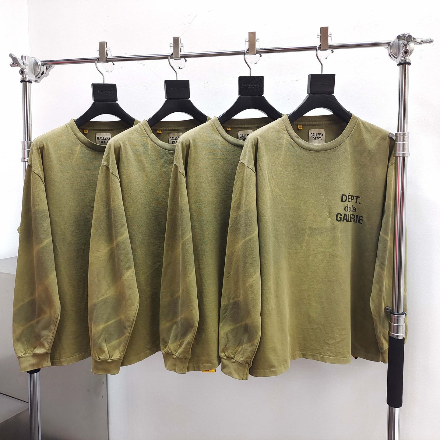 Gallery Dept. FRENCH L/S TEE OLIVE