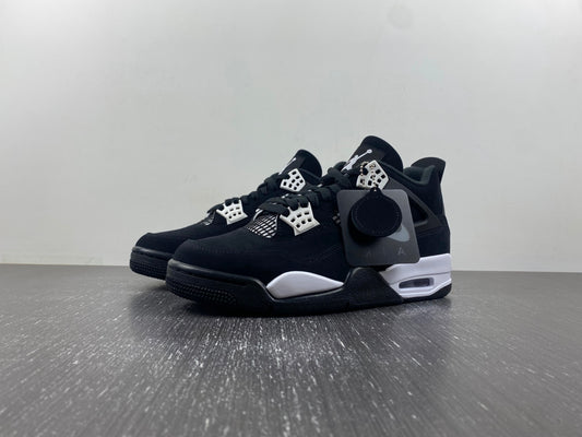 JORDAN 4 RETRO 'WHITE THUNDER'