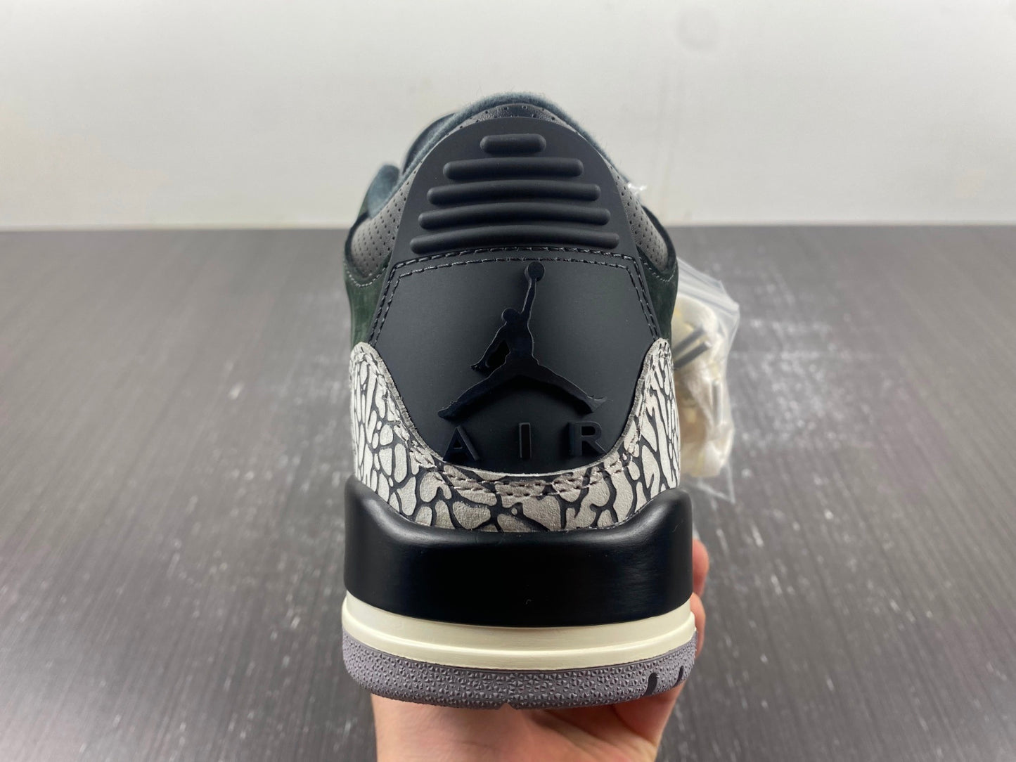 Air Jordan 3 Retro 'Off Noir'