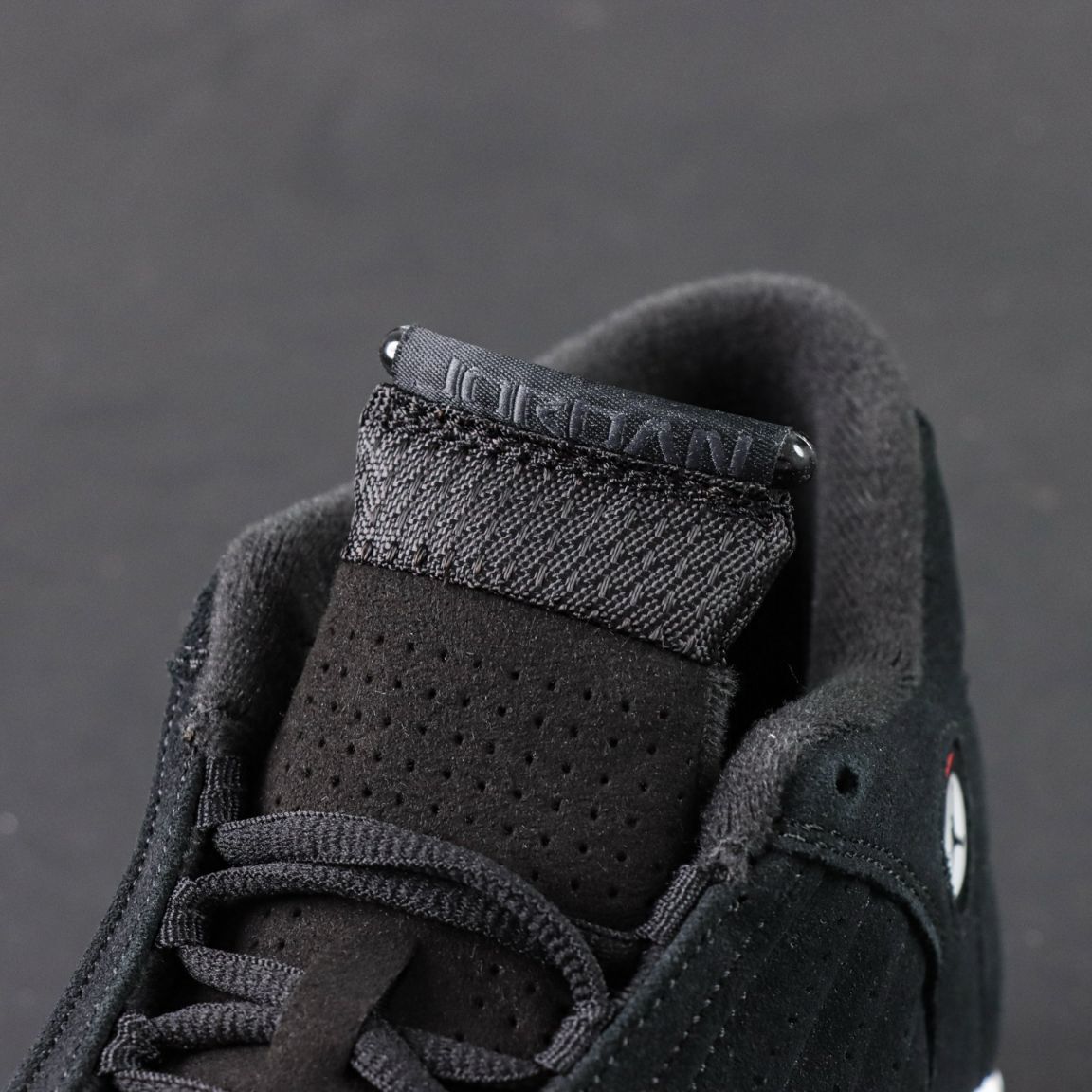 Air Jordan 14 Retro 'Black White'