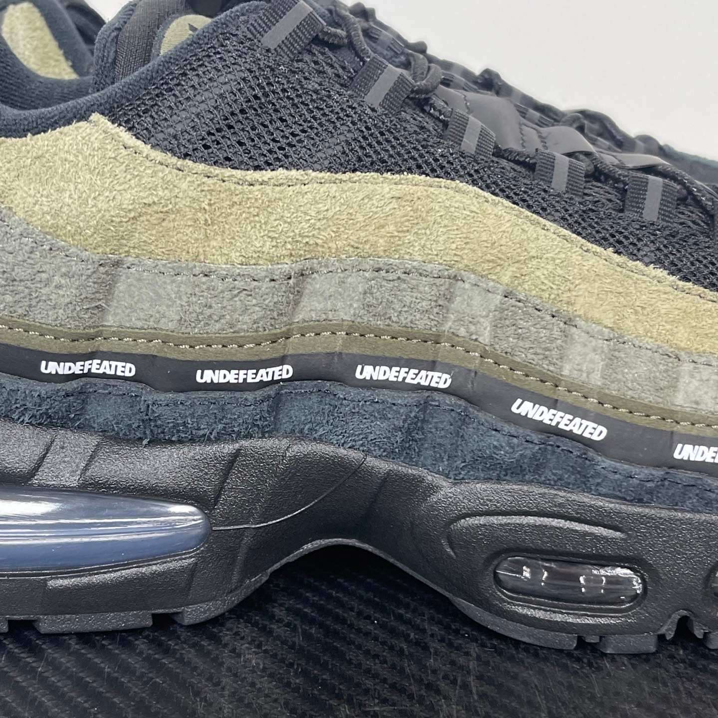 Undefeated x Nike Air Max 95 'Medium Olive'