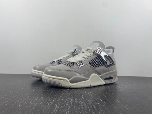 Wmns Air Jordan 4 Retro 'Frozen Moments'