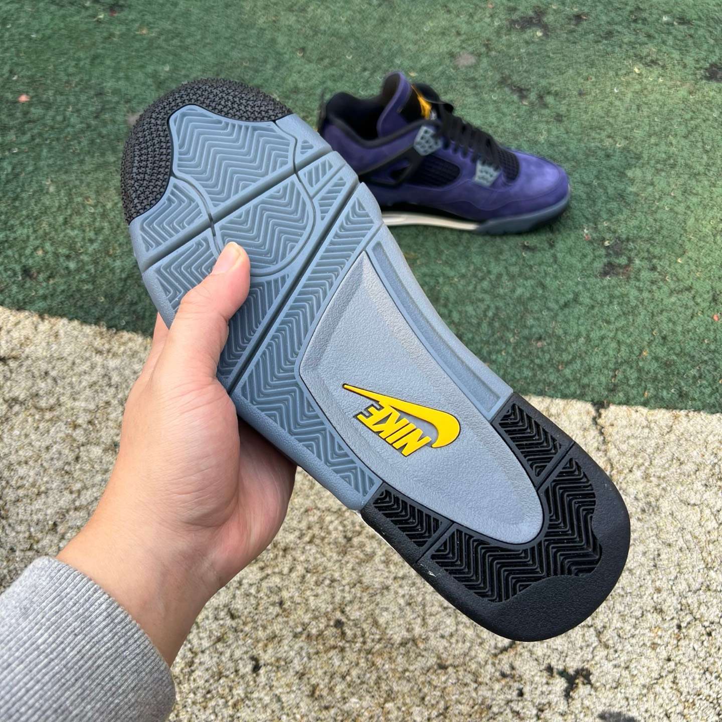 Air Jordan 4 “Lakers