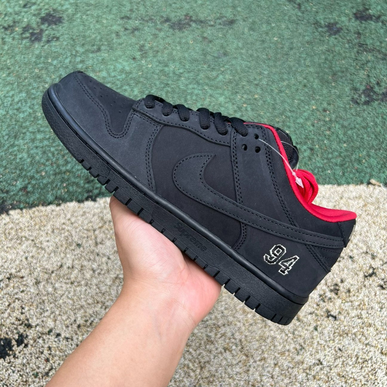 Supreme x Nike Dunk Low SB 'Black'